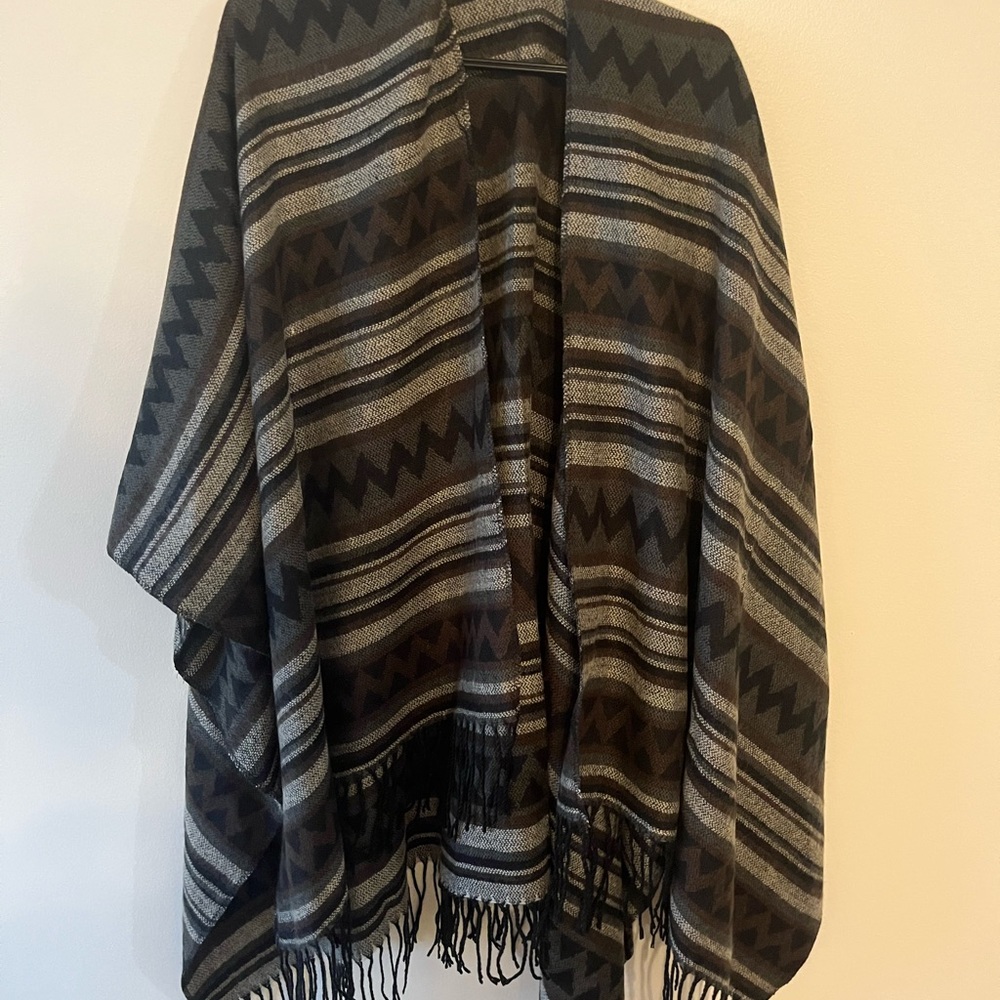 Aztec Print Open Sides Shawl/Sweater One Size